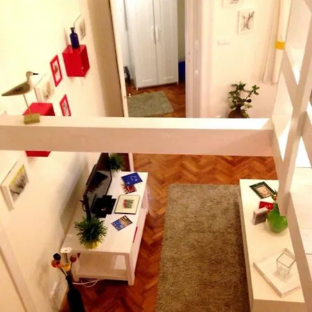 Szilvi Apartment